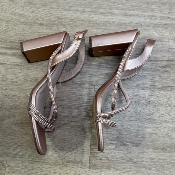 NWOT Size 9 City Chic Women's Plus Size Heel Sparkle Glitz Ankle Boot - Picture 4 of 8